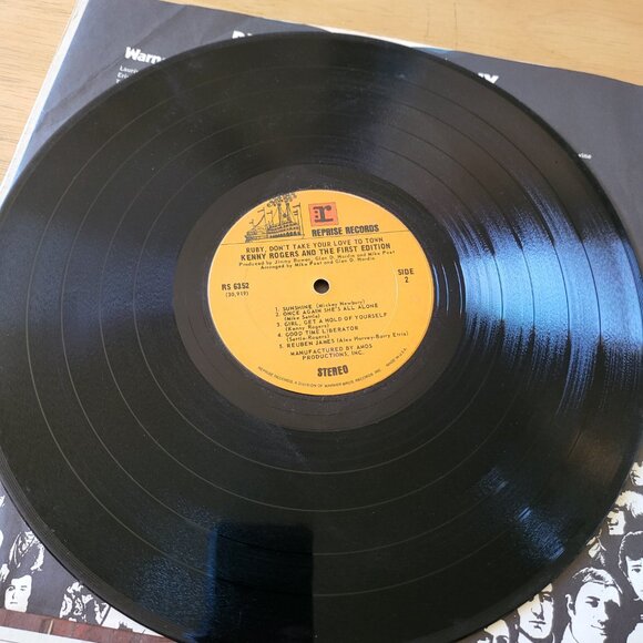 Kenny Rogers And The First Edition Ruby Don't Take Your Love To Town RS 6352 LPA - Picture 4 of 9